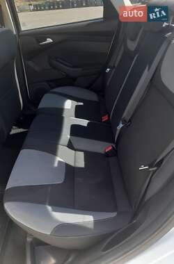 Седан Ford Focus 2013 в 