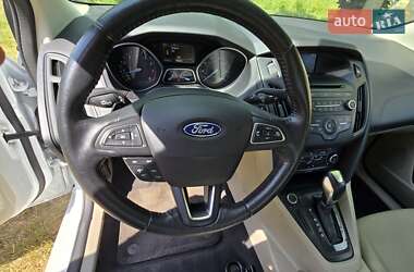 Седан Ford Focus 2016 в 