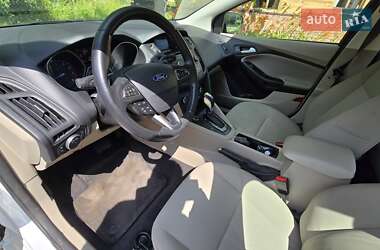Седан Ford Focus 2016 в 