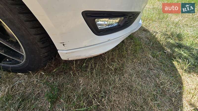Седан Ford Focus 2016 в Києві