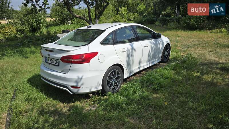 Седан Ford Focus 2016 в Києві