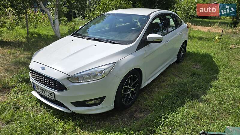 Седан Ford Focus 2016 в Києві