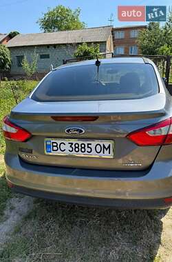 Седан Ford Focus 2013 в Мервичах