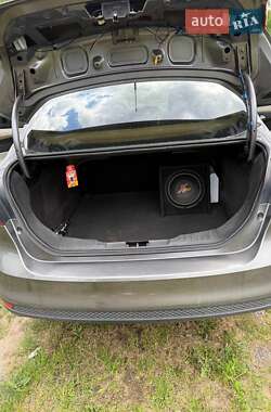 Седан Ford Focus 2013 в 