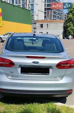 Седан Ford Focus 2017 в 