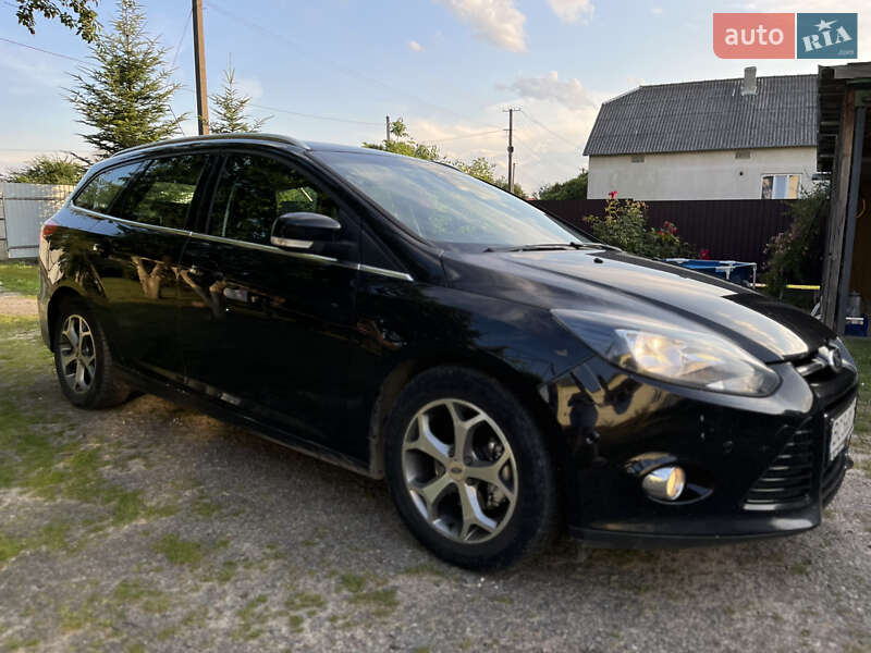 Универсал Ford Focus 2012 в Новояворовске