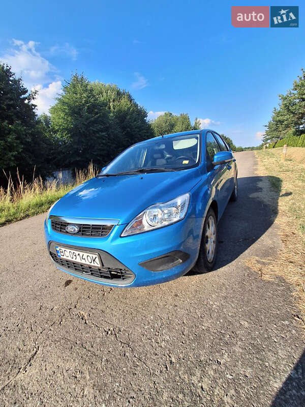 Хэтчбек Ford Focus 2007 в Хырове