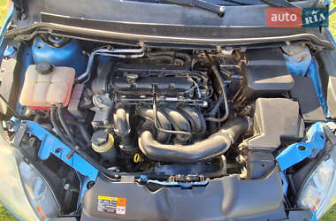 Хэтчбек Ford Focus 2007 в 