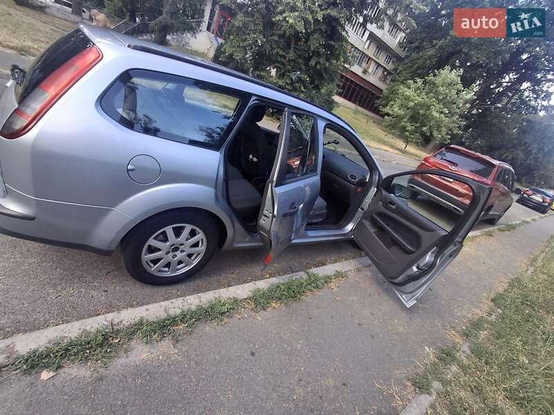 Універсал Ford Focus 2004 в Києві
