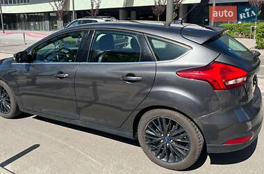 Хэтчбек Ford Focus 2017 в 