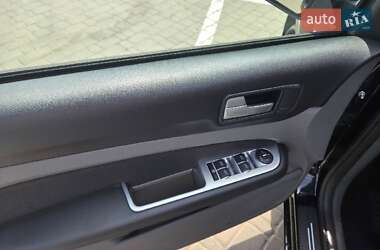 Седан Ford Focus 2010 в 