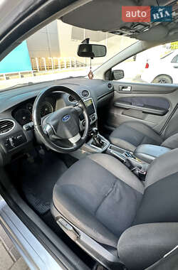 Хэтчбек Ford Focus 2007 в 