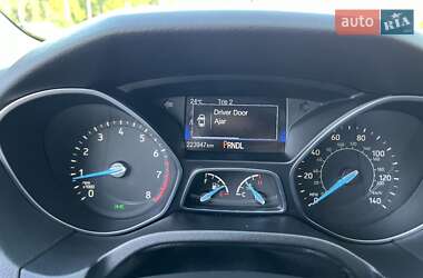 Седан Ford Focus 2016 в 