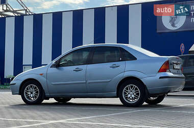 Седан Ford Focus 2004 в 