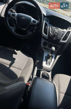 Седан Ford Focus 2013 в 