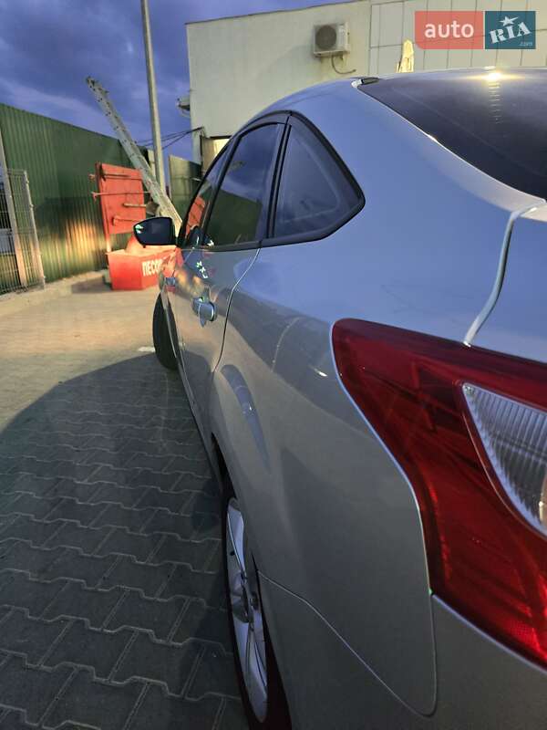 Седан Ford Focus 2014 в Одесі