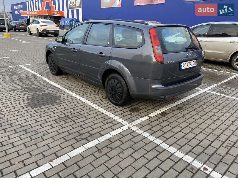 Універсал Ford Focus 2005 в Нововолинську