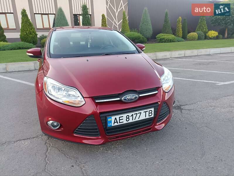 Седан Ford Focus 2013 в 