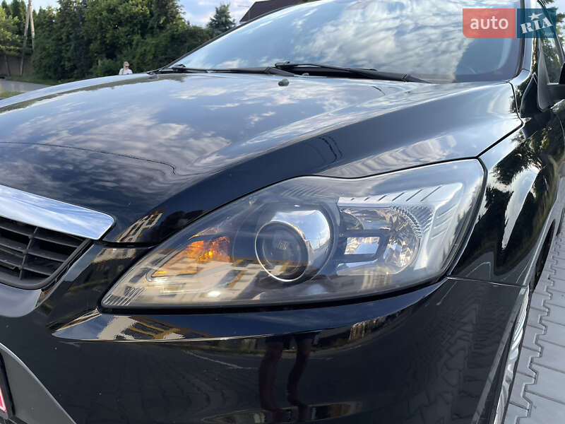 Хетчбек Ford Focus 2008 в Луцьку