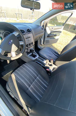 Хэтчбек Ford Focus 2008 в 