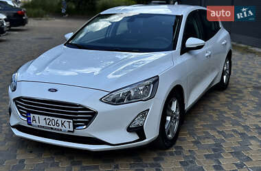 Хэтчбек Ford Focus 2019 в 