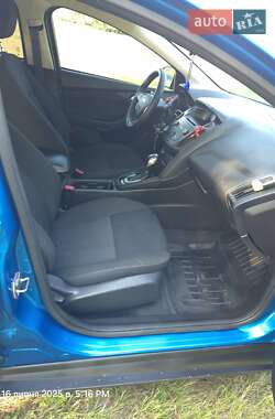 Хэтчбек Ford Focus 2015 в 