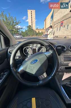 Универсал Ford Focus 2010 в 