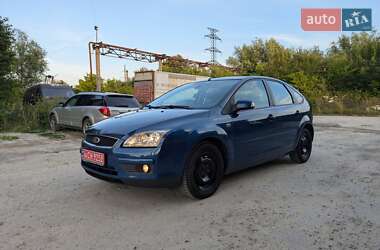 Хэтчбек Ford Focus 2006 в 