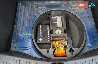 Хэтчбек Ford Focus 2006 в 