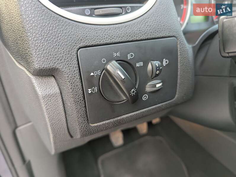 Хетчбек Ford Focus 2006 в Львові