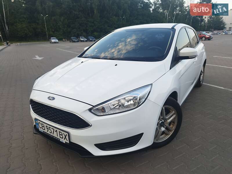 Хэтчбек Ford Focus 2015 в 