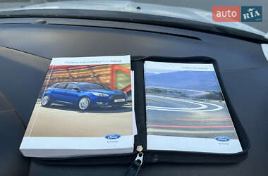 Хэтчбек Ford Focus 2015 в 