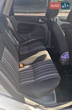 Универсал Ford Focus 2010 в 