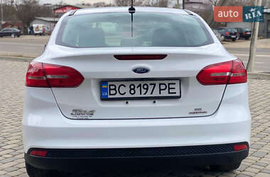Седан Ford Focus 2016 в 