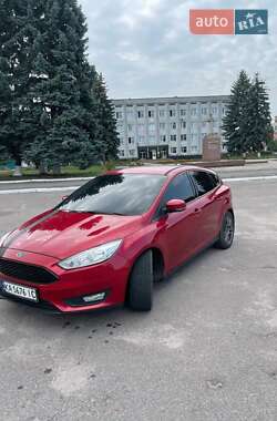 Хэтчбек Ford Focus 2015 в 