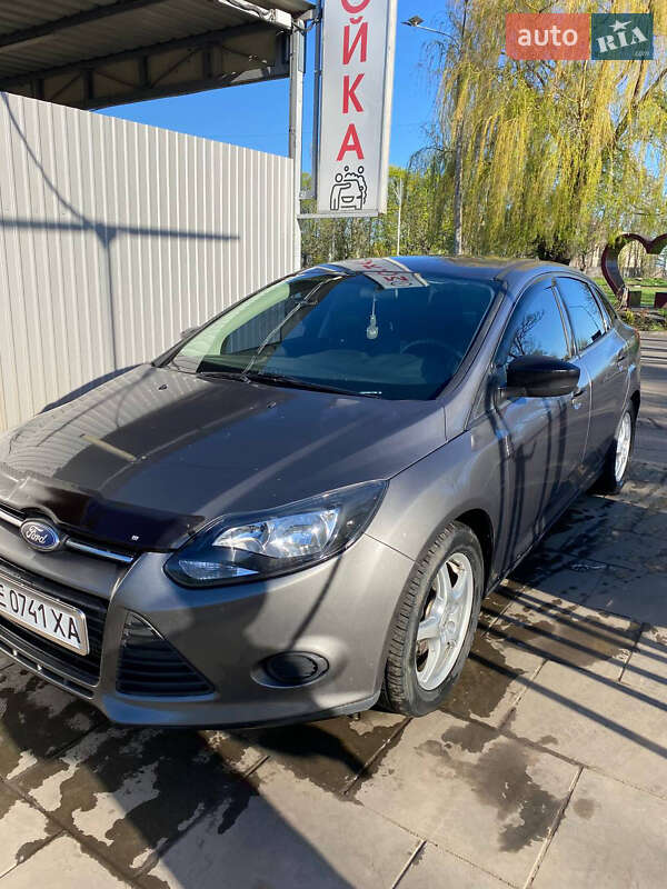 Седан Ford Focus 2013 в 