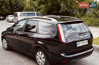 Универсал Ford Focus 2010 в 