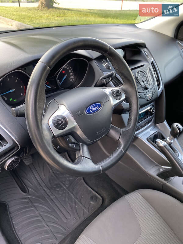 Универсал Ford Focus 2012 в Сокале