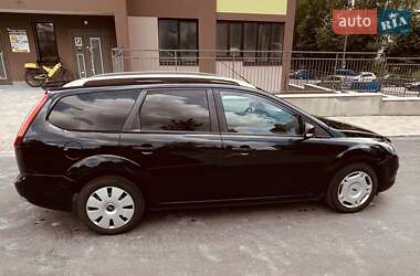 Универсал Ford Focus 2010 в 
