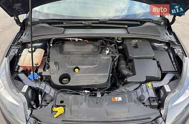 Хэтчбек Ford Focus 2014 в 