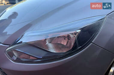 Хэтчбек Ford Focus 2013 в 