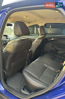 Хэтчбек Ford Focus 2014 в 