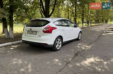 Хэтчбек Ford Focus 2013 в 