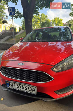 Хэтчбек Ford Focus 2016 в 