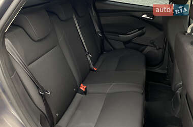 Хэтчбек Ford Focus 2015 в 