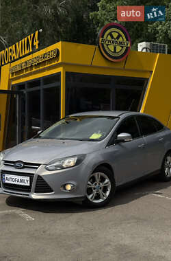 Седан Ford Focus 2013 в 