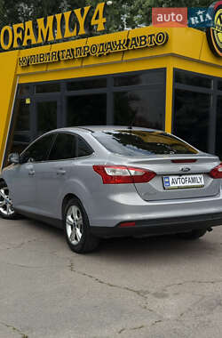 Седан Ford Focus 2013 в 