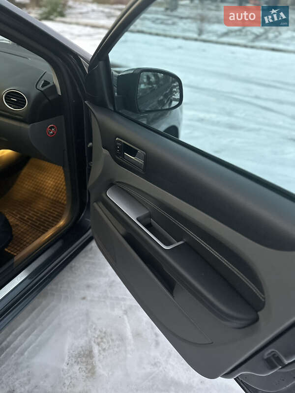 Універсал Ford Focus 2009 в Дрогобичі