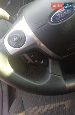 Седан Ford Focus 2013 в 