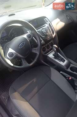 Седан Ford Focus 2013 в 